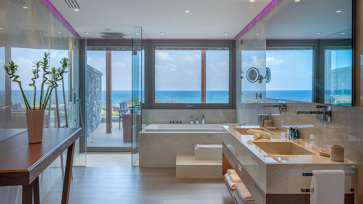 Premium Energy Suite Sea View with private heated pool, SoulSauna or gym